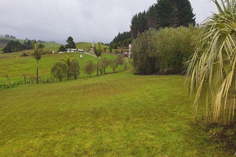 Photo of property in 19 Lori Lane, Coopers Beach, 0420