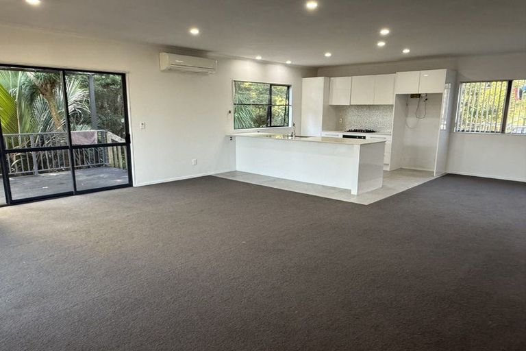Photo of property in 54 The Enclave, Totara Heights, Auckland, 2105
