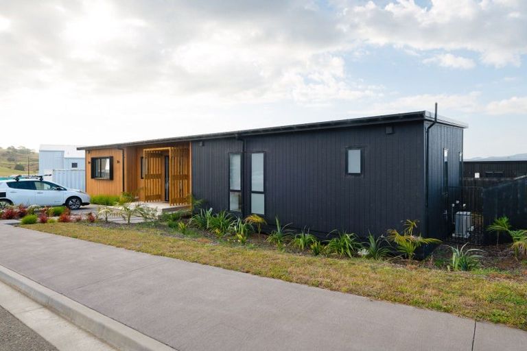 Photo of property in 79 Omahina Street, Raglan, 3225