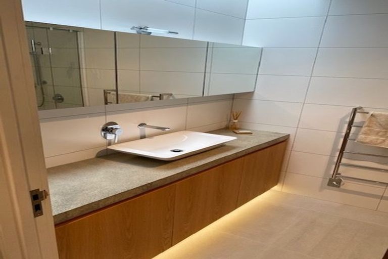 Photo of property in 33 Hastings Parade, Devonport, Auckland, 0624