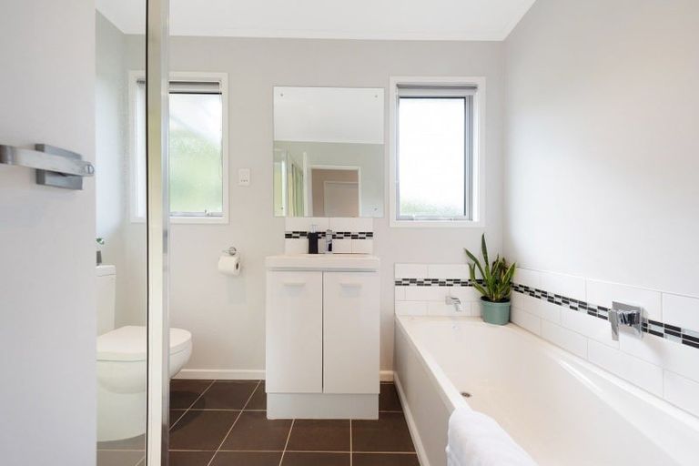 Photo of property in 6 Orchy Crescent, Southgate, Wellington, 6023