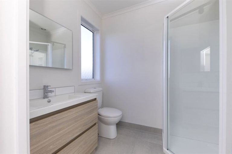 Photo of property in 11 Rauta Way, Helensville, 0800