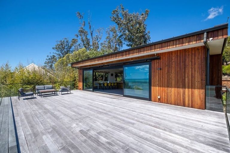 Photo of property in 94 Queens Road, Stepneyville, Nelson, 7010