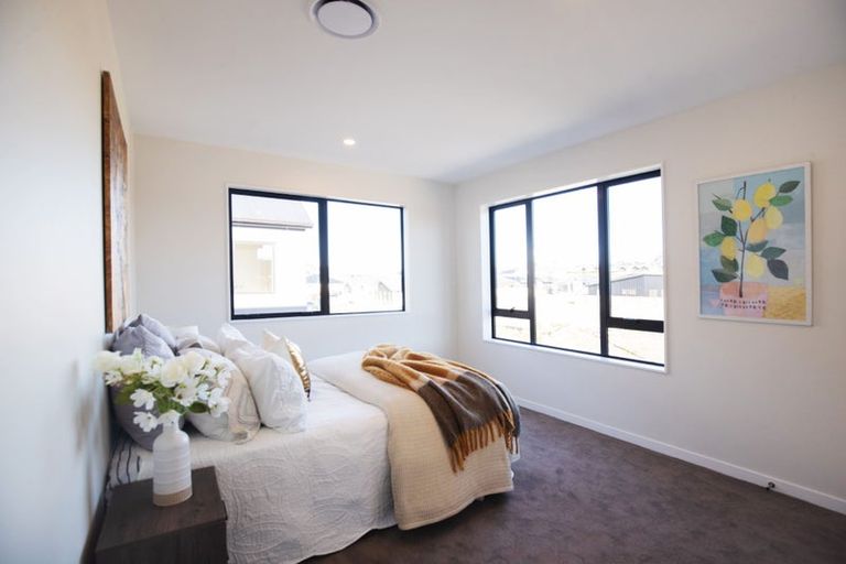 Photo of property in 5 Babos Avenue, Kumeu, 0810