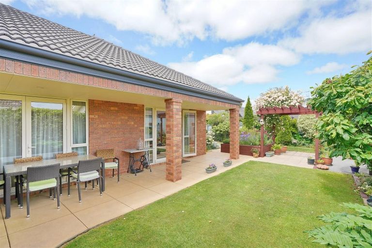 Photo of property in 9 Gibbs Drive, Woodend, 7610