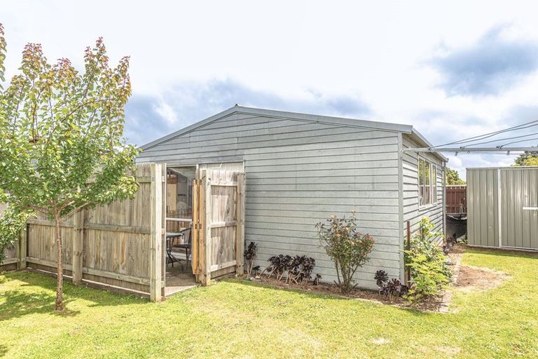 Photo of property in 181a Bridge Street, Bulls, 4818