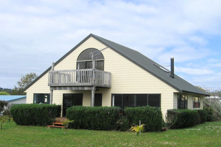 Photo of property in 11 Margot Place, Hahei, Whitianga, 3591