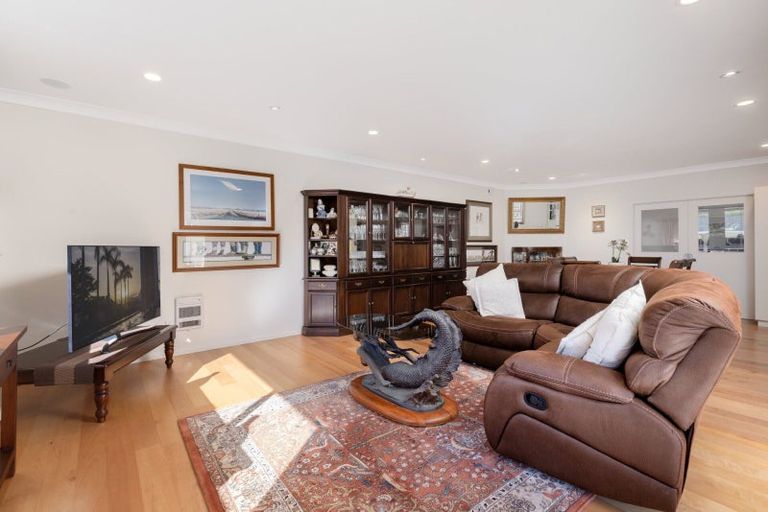 Photo of property in 25 Contour Avenue, Pyes Pa, Tauranga, 3112