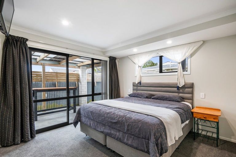 Photo of property in 162b Winchester Street, Levin, 5510