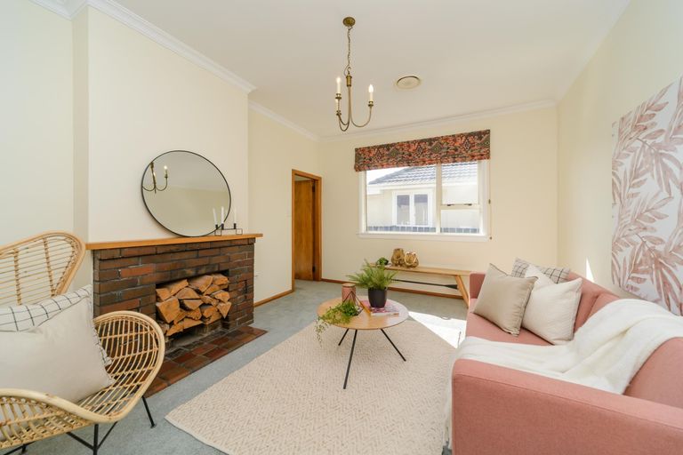 Photo of property in 3 Walnut Grove, Kelvin Grove, Palmerston North, 4414