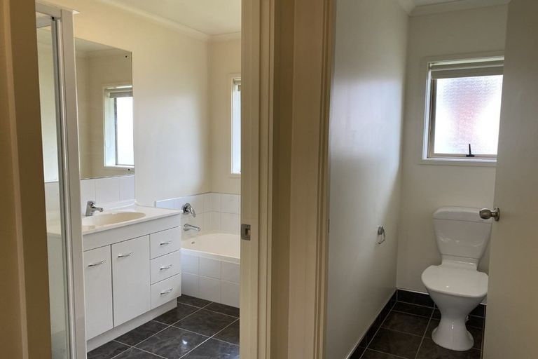 Photo of property in 129 Stancombe Road, Flat Bush, Auckland, 2016