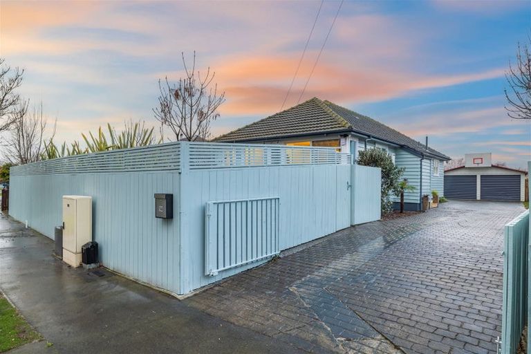 Photo of property in 14 Rowcliffe Crescent, Avonside, Christchurch, 8061
