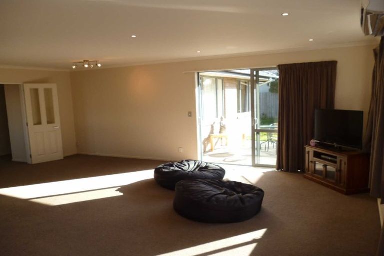 Photo of property in 27a Estuary Road, New Brighton, Christchurch, 8061