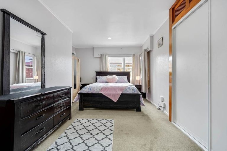 Photo of property in 57 Rosella Road, Mangere East, Auckland, 2024