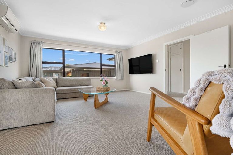 Photo of property in 32 Sandspit Road, Waiuku, 2123