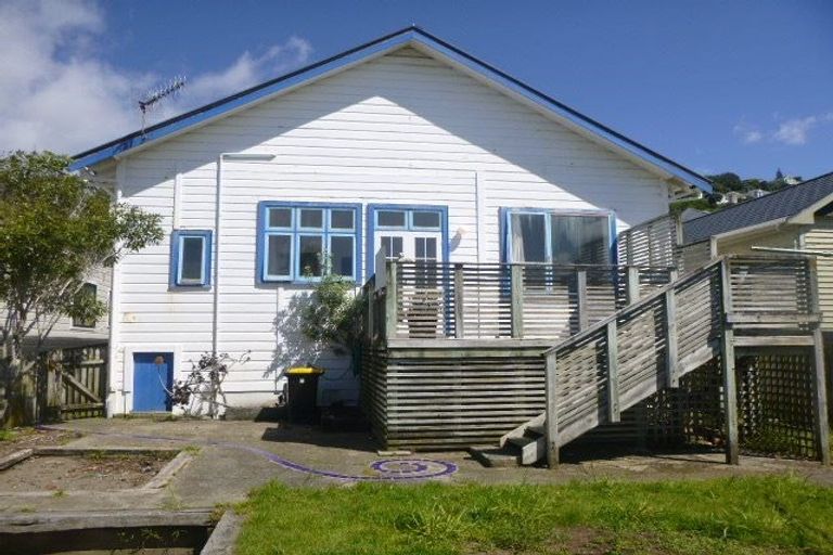 Photo of property in 79 Queens Drive, Lyall Bay, Wellington, 6022