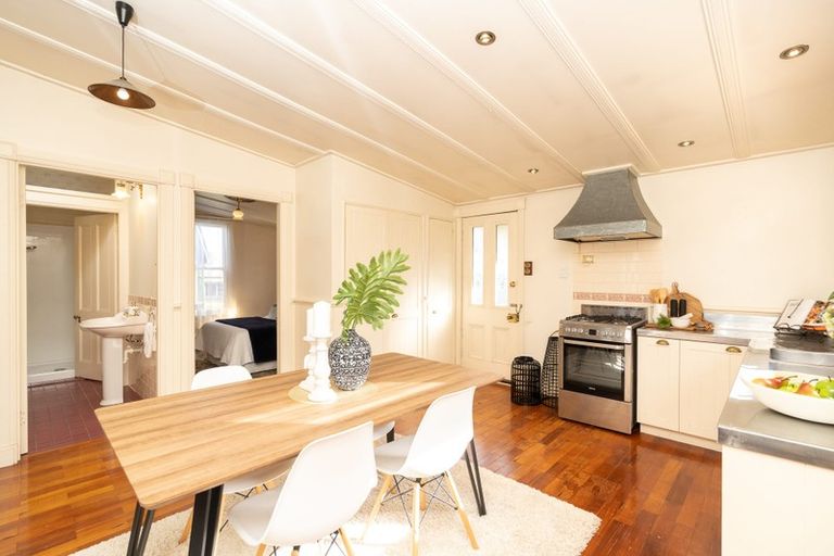 Photo of property in 1 Knighton Road, Hillcrest, Hamilton, 3216