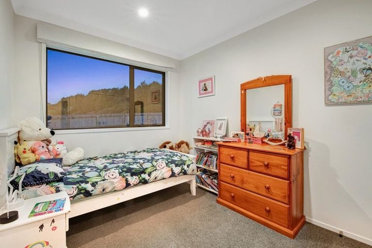 Photo of property in 3 Magnolia Lane, Kaukapakapa, Helensville, 0875