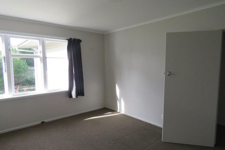 Photo of property in 235 Tukapa Street, Westown, New Plymouth, 4310