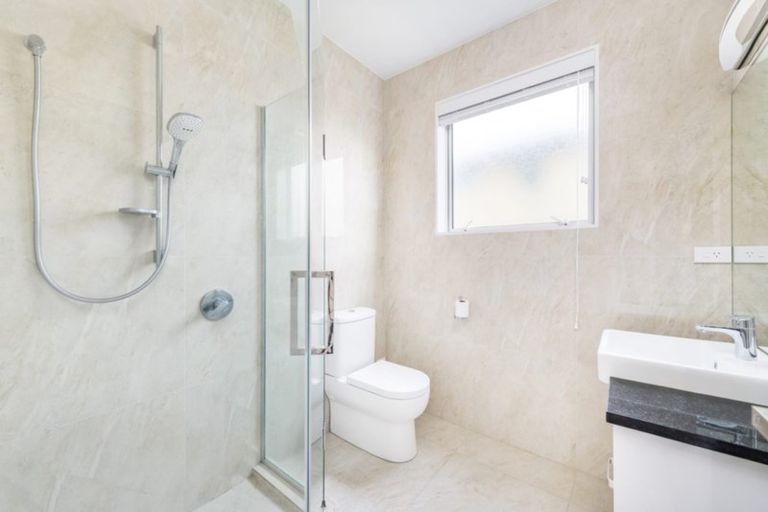 Photo of property in 24 Mackay Drive, Greenhithe, Auckland, 0632