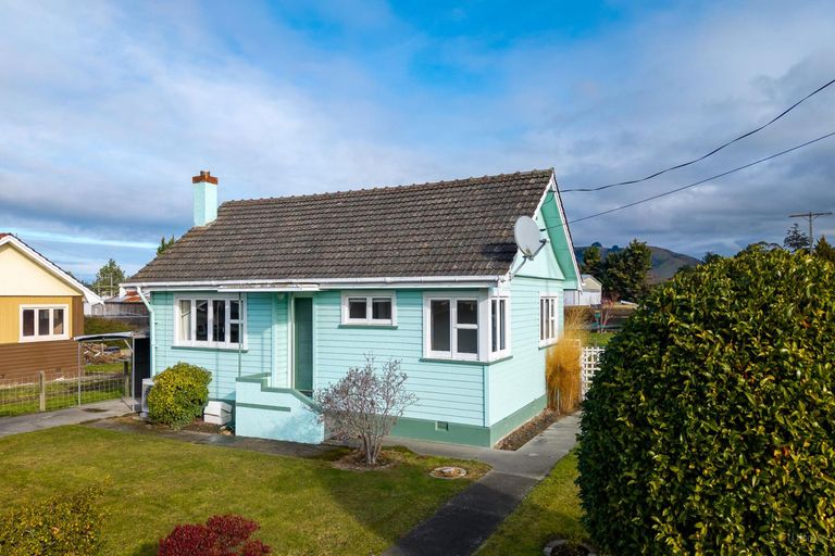 Photo of property in 39 Wilkin Street, Waimate, 7924