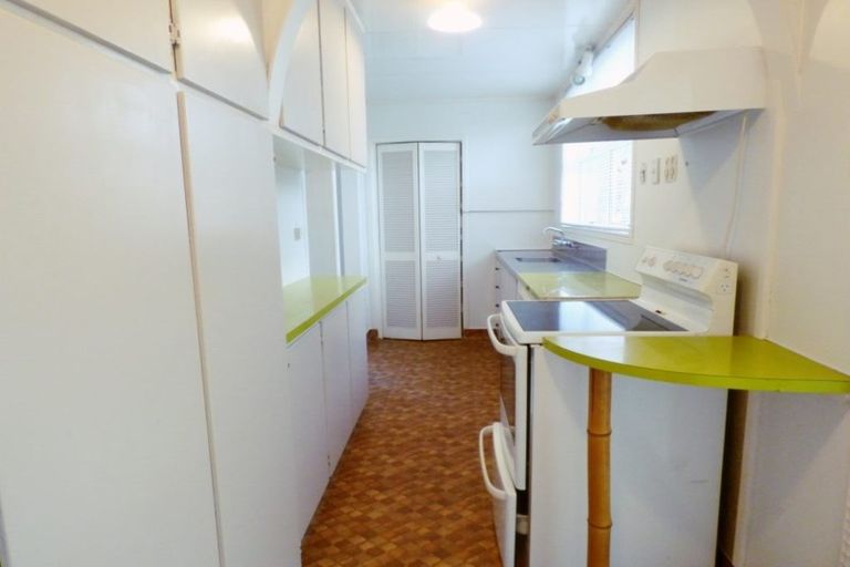 Photo of property in 64 Record Street, Fitzroy, New Plymouth, 4312