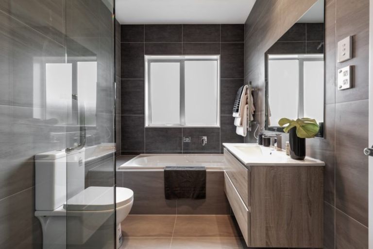 Photo of property in 69 Nobilo Road, Kumeu, 0810