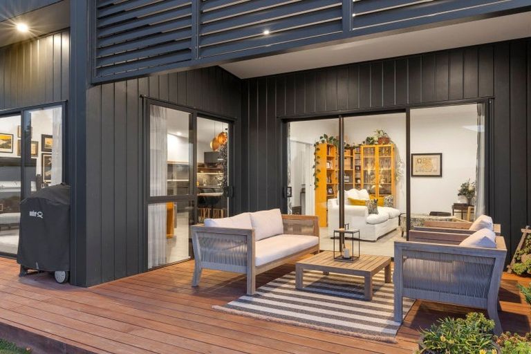 Photo of property in 77 Vogel Street, Cambridge, 3434