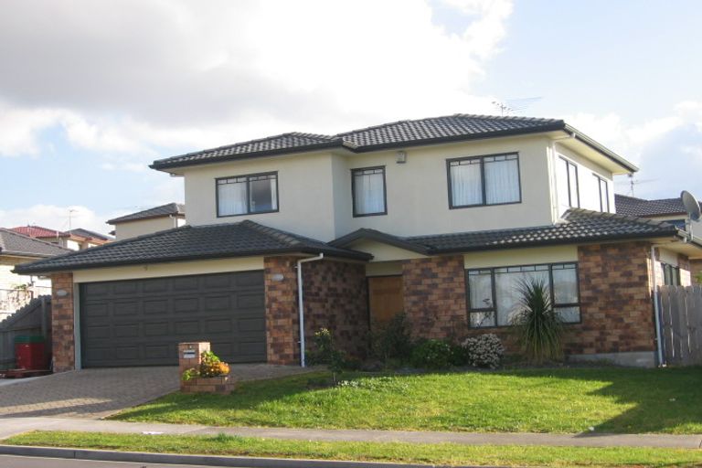 Photo of property in 3 Craigavon Drive, East Tamaki, Auckland, 2013
