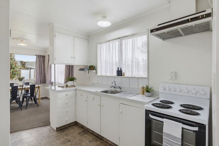 Photo of property in 19 Rimu Street, Levin, 5510