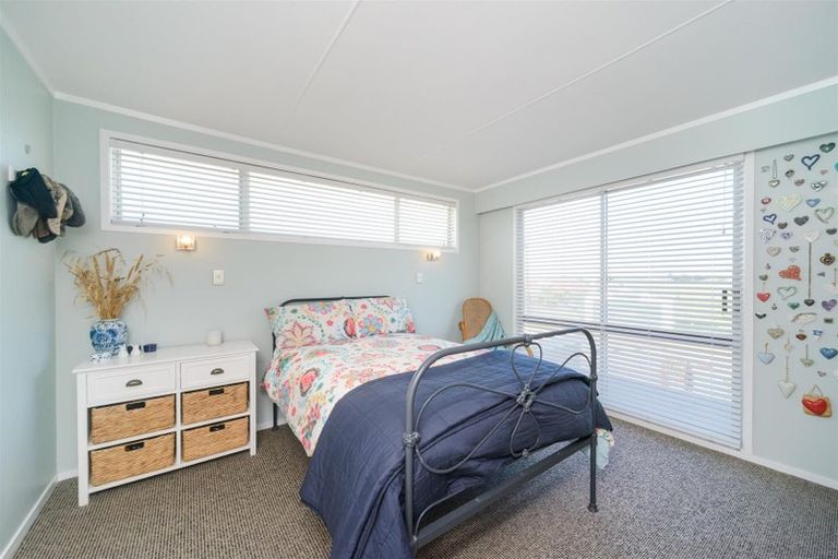 Photo of property in 1946 Parewanui Road, Parewanui, Bulls, 4894