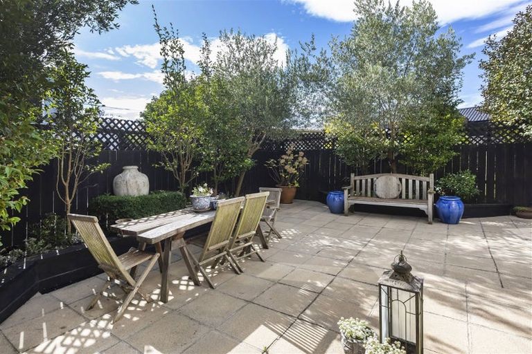 Photo of property in 3/16 Onslow Street, St Albans, Christchurch, 8014