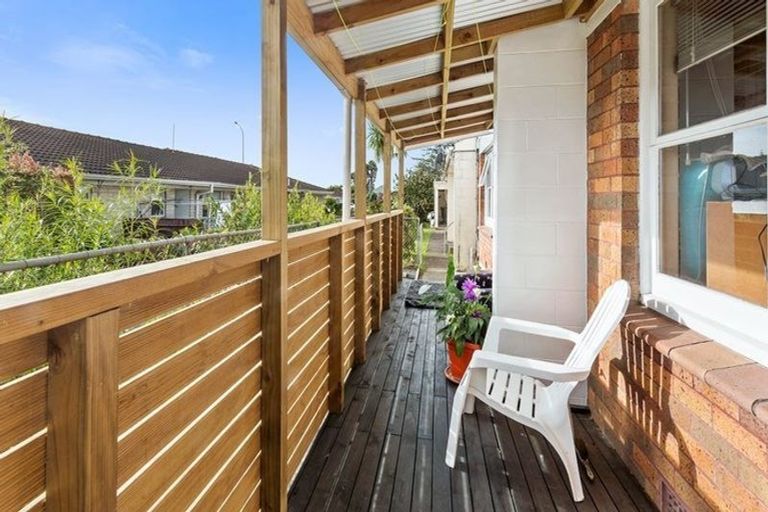 Photo of property in 4/100 Coronation Road, Papatoetoe, Auckland, 2025