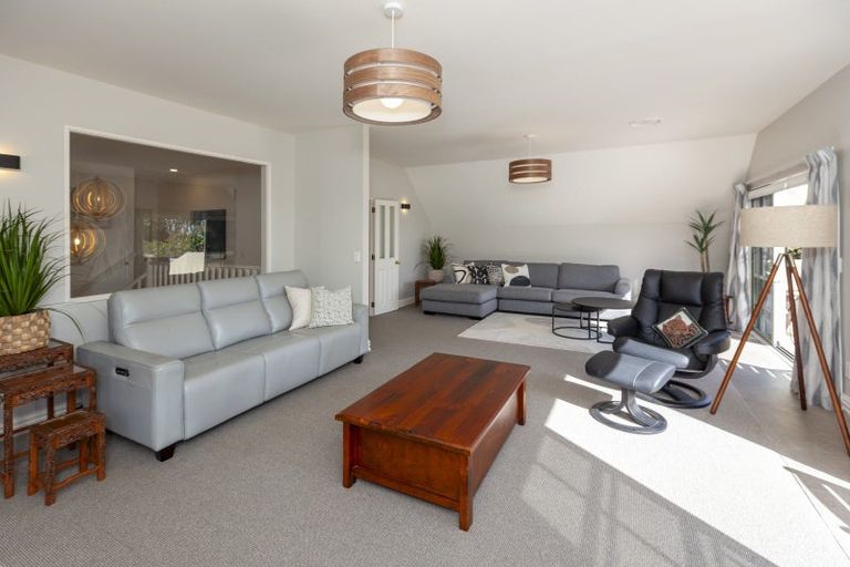 Photo of property in 5a Willow Grove, Raumati Beach, Paraparaumu, 5032