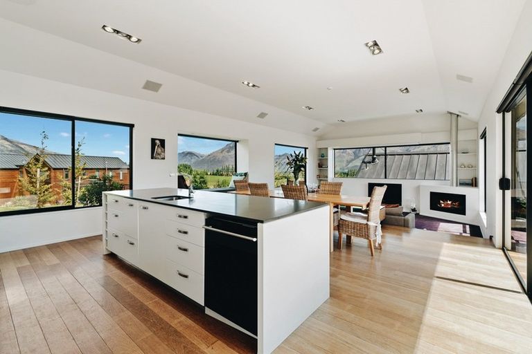 Photo of property in 41 Mcadam Drive, Jacks Point, Queenstown, 9371