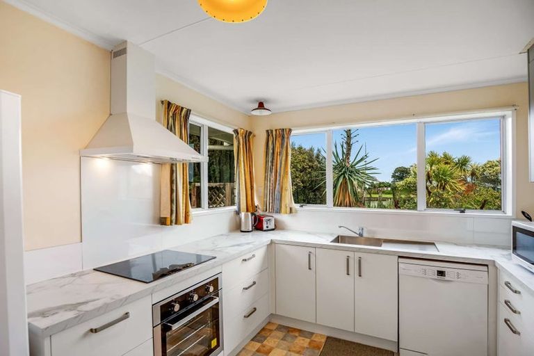 Photo of property in 102 Matai Street, Castlecliff, Whanganui, 4501