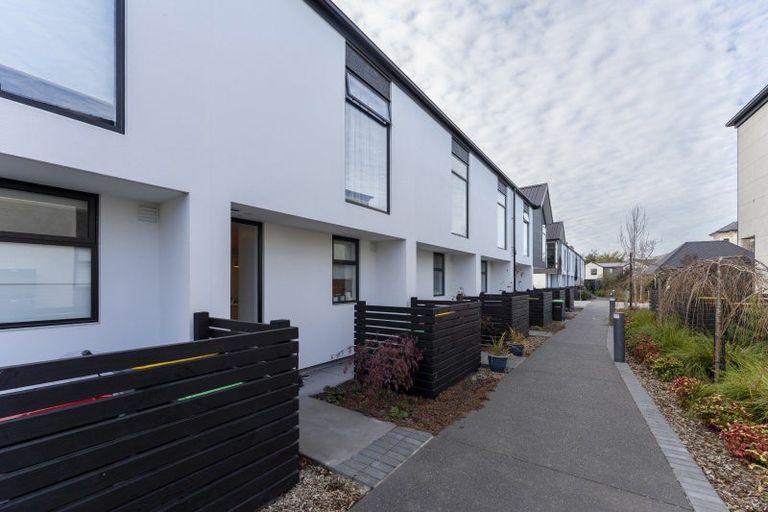 Photo of property in 4/8 New Brighton Road, Shirley, Christchurch, 8061