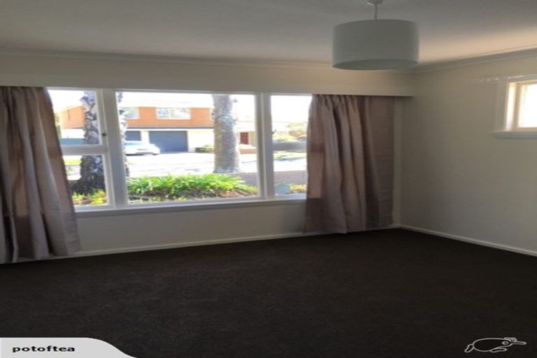 Photo of property in 13 Holliss Avenue, Cashmere, Christchurch, 8022