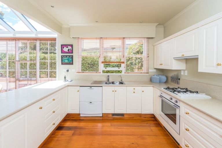 Photo of property in 108 Great North Road, Saint Johns Hill, Whanganui, 4500