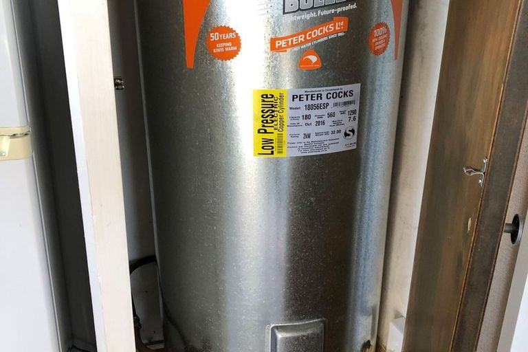 Photo of property in 16 Matai Place, Balclutha, 9230