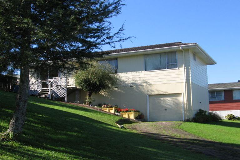 Photo of property in 44 Glynnbrooke Street, Te Atatu South, Auckland, 0610