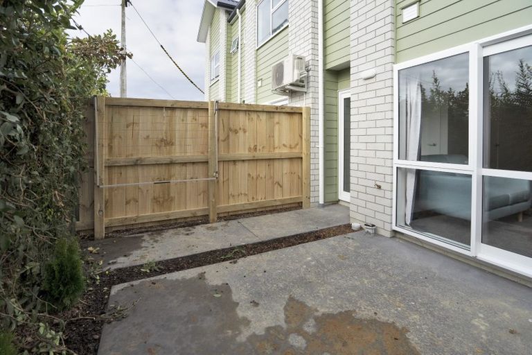 Photo of property in 16/10 Burrows Place, Frankton, Hamilton, 3204