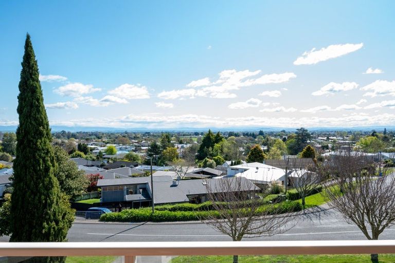 Photo of property in 15 Iona Road, Havelock North, 4130