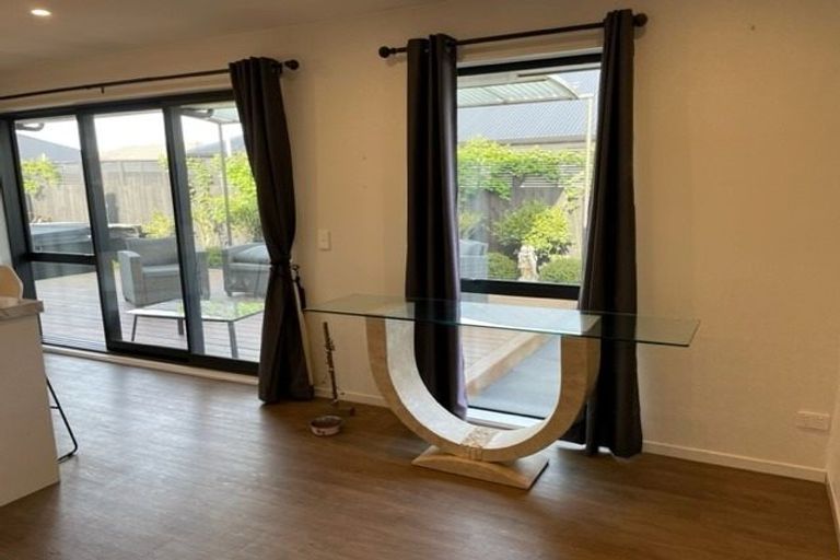 Photo of property in 4 Fearne Drive, Woodend, 7610