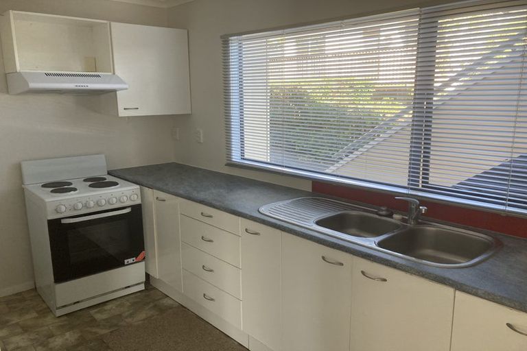 Photo of property in 115 Vipond Road, Stanmore Bay, Whangaparaoa, 0932