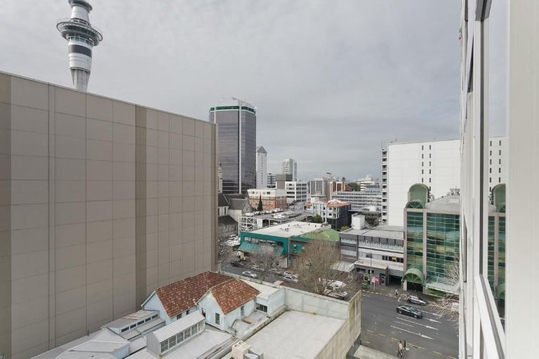 Photo of property in Harvard On Hobson Apartments, 9e/147 Hobson Street, Auckland Central, Auckland, 1010