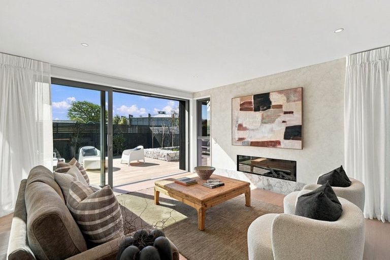 Photo of property in 183a Weston Road, St Albans, Christchurch, 8052