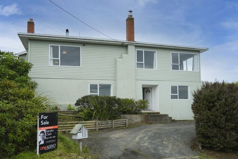 Photo of property in 53 Forfar Street, Clyde Hill, Dunedin, 9011