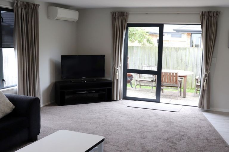 Photo of property in 40a Sawyers Arms Road, Northcote, Christchurch, 8052