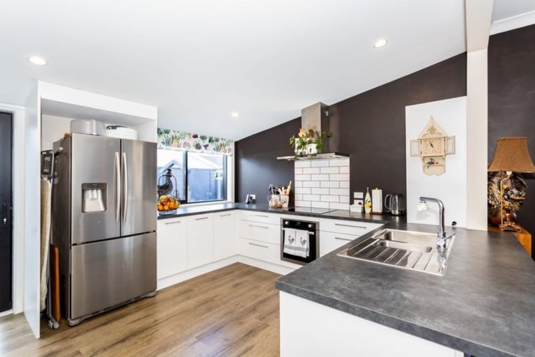 Photo of property in 22 Bordesley Street, Phillipstown, Christchurch, 8011